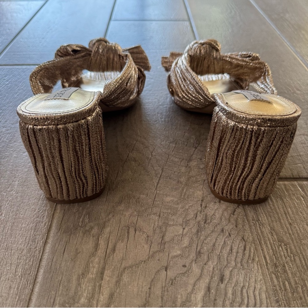 Steve Madden Deacon Knot Block Heel Slide Sandals in Metallic Gold - Picture 4 of 9